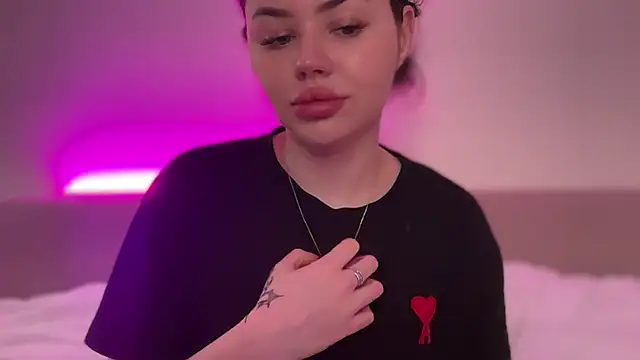 AlmaryKim online show from February 11, 5:40 am