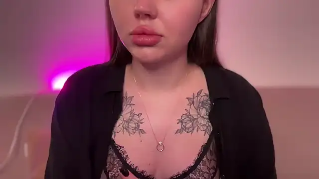 AlmaryKim online show from February 13, 8:42 pm