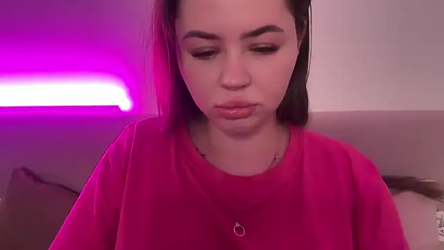 AlmaryKim online show from March 6, 8:26 pm