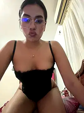 Snapshot of Brianna_bunny05 chatting on November 12, 5:00 am Brianna bunny05 online show from November 12, 5:00 am