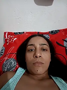 LucyAndBella online show from December 20, 10:56 pm