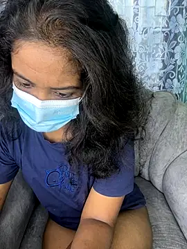 Snapshot of SukiyamaAsia chatting on October 25, 6:45 am SukiyamaAsia online show from October 25, 6:45 am