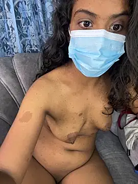 Snapshot of SukiyamaAsia chatting on October 19, 7:16 pm SukiyamaAsia online show from October 19, 7:16 pm