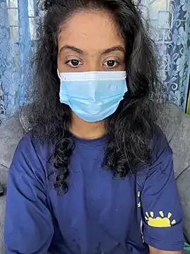 Snapshot of SukiyamaAsia chatting on November 15, 10:41 am SukiyamaAsia online show from November 15, 10:41 am