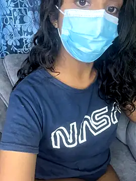 Snapshot of SukiyamaAsia chatting on October 24, 6:40 pm SukiyamaAsia online show from October 24, 6:40 pm