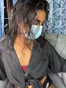 Snapshot of SukiyamaAsia chatting on October 22, 4:17 pm SukiyamaAsia online show from October 22, 4:17 pm