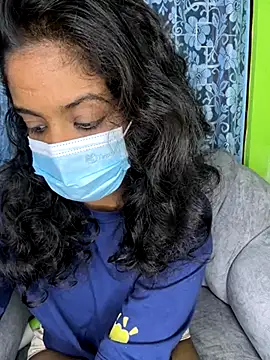 Snapshot of SukiyamaAsia chatting on November 14, 6:44 pm SukiyamaAsia online show from November 14, 6:44 pm