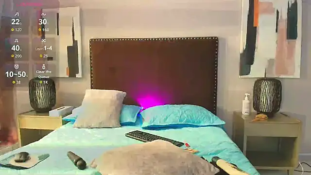 Snapshot of Dylan_Katte chatting on November 18, 1:32 am Dylan Katte online show from November 18, 1:32 am