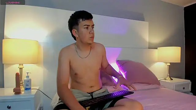 Dylan Katte online show from May 6, 11:31 pm