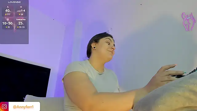 Snapshot of Anny_ferrer1 chatting on June 20, 8:03 pm Anny ferrer1 online show from June 20, 8:03 pm