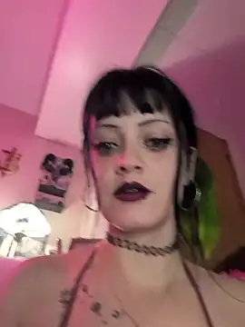 Snapshot of CherryHeart69 chatting on October 20, 3:41 am CherryHeart69 online show from October 20, 3:41 am