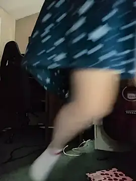 Snapshot of CherryHeart69 chatting on December 16, 5:22 am CherryHeart69 online show from December 16, 5:22 am