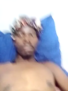 Snapshot of biGgslong01 chatting on March 28, 11:28 pm biGgslong01 online show from March 28, 11:28 pm