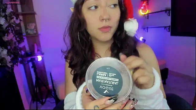 Snapshot of Kora_Red69 chatting on December 4, 2:16 pm Kora Red69 online show from December 4, 2:16 pm