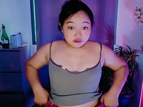 UrFavouriteCravings online show from April 6, 2:07 am