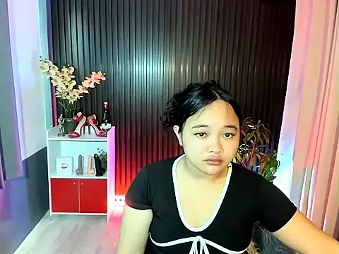 UrFavouriteCravings online show from November 3, 12:16 am