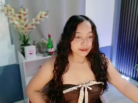 UrFavouriteCravings online show from December 1, 2:01 am