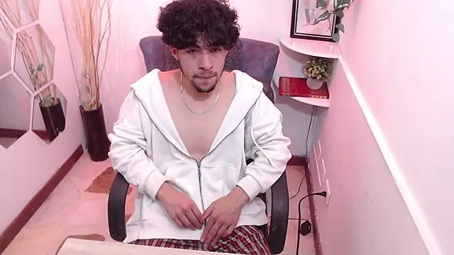 Liil boy online show from November 26, 3:39 am