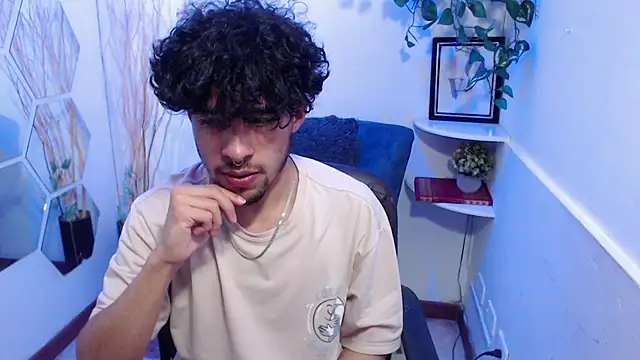 Liil boy online show from November 27, 3:29 am