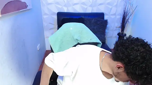 Liil boy online show from November 22, 3:27 am