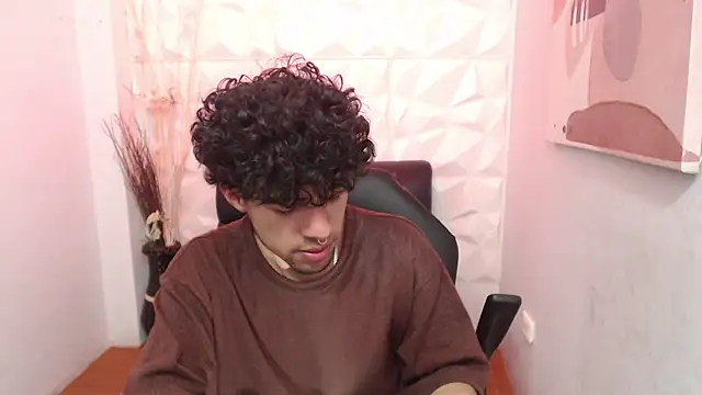 Liil boy online show from October 25, 3:49 am