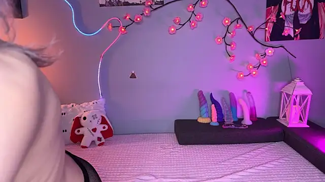 FentyJane online show from March 7, 6:24 pm