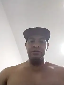 Snapshot of brunolex chatting on November 8, 1:31 am brunolex online show from November 8, 1:31 am