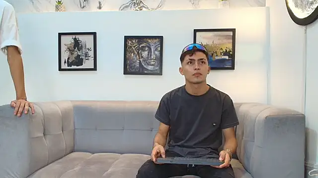 VERY HOT GUYS online show from January 13, 5:39 pm