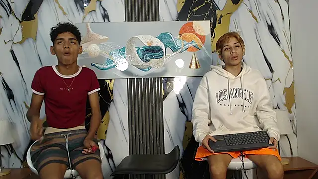 VERY HOT GUYS online show from March 22, 1:20 am