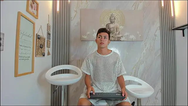 VERY HOT GUYS online show from January 12, 1:18 pm