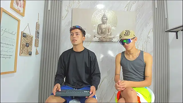 VERY HOT GUYS online show from January 10, 1:28 pm