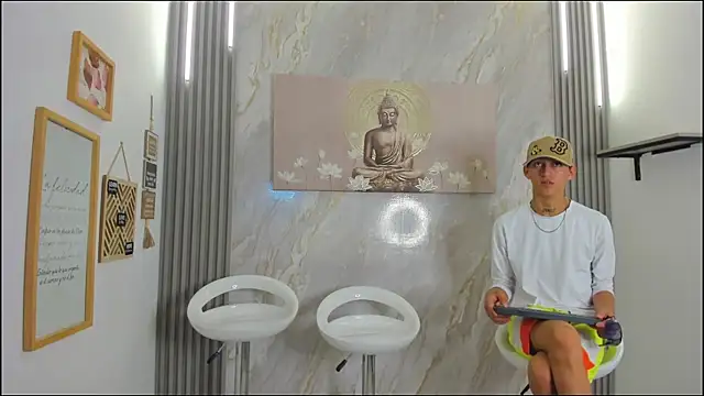 VERY HOT GUYS online show from January 18, 2:42 pm