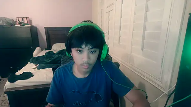 youngasianboy2007 online show from October 27, 5:08 am