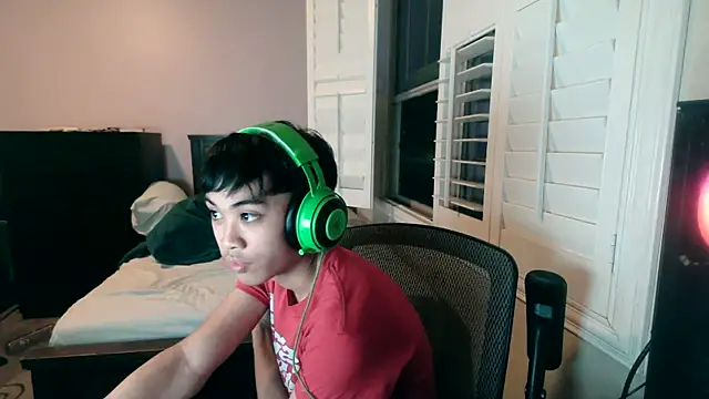 youngasianboy2007 online show from February 8, 8:34 am