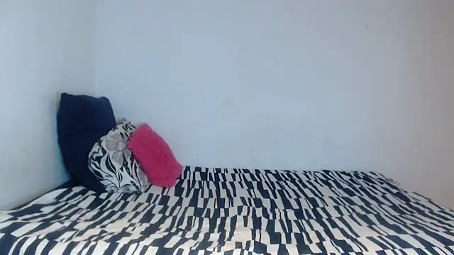 PIXIEBITCHXXX26 online show from February 12, 5:02 pm