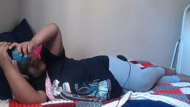 PIXIEBITCHXXX26 online show from April 29, 8:51 am