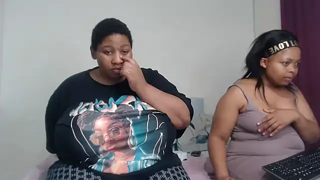 PIXIEBITCHXXX26 online show from March 8, 9:07 pm