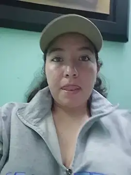 annyaparis online show from November 20, 1:06 am