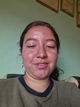 annyaparis online show from November 29, 5:02 pm