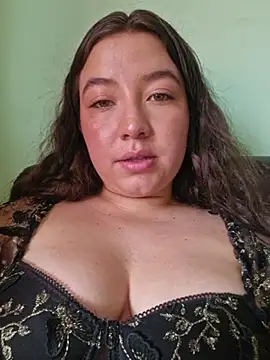 annyaparis online show from November 10, 8:25 pm