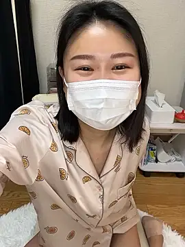 mia2 jp online show from April 27, 10:19 pm