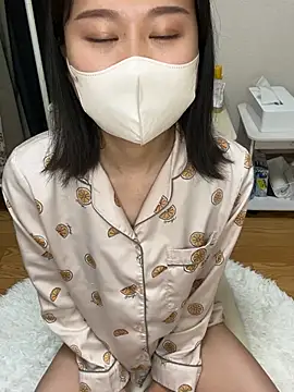 Snapshot of mia2_jp chatting on June 14, 10:11 pm mia2 jp online show from June 14, 10:11 pm