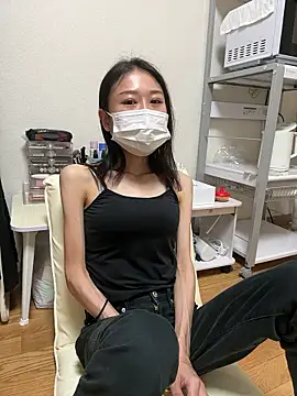 mia2 jp online show from October 12, 9:54 am