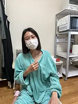 mia2 jp online show from February 24, 11:05 pm