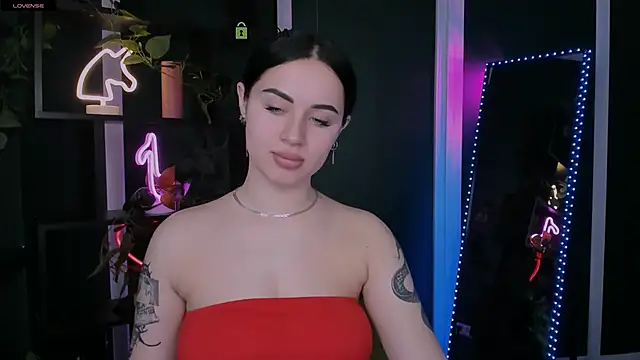 Snapshot of vivy_star1 chatting on May 23, 6:40 pm vivy star1 online show from May 23, 6:40 pm