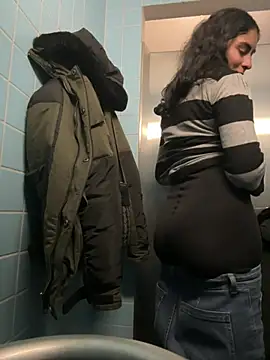 latingangsex online show from February 19, 6:16 pm