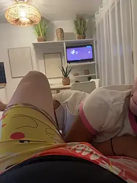 Snapshot of latingangsex chatting on December 3, 9:03 pm latingangsex online show from December 3, 9:03 pm