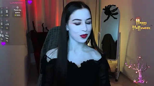 ChloeSammers online show from October 31, 2:46 pm