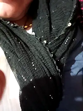 LOVE-VIKA online show from December 3, 8:25 am