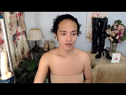 xAsianTOPModelx online show from May 22, 4:05 pm